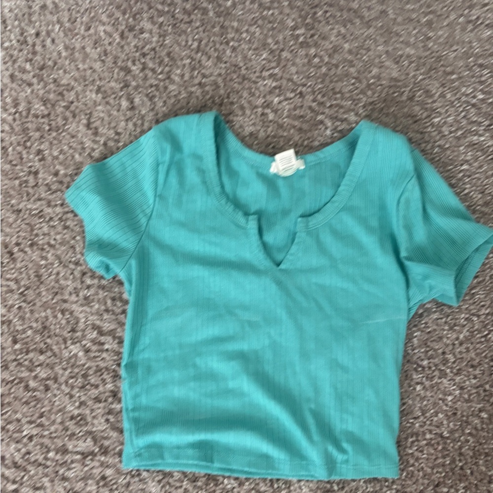 Bundle of 2. Bozzolo Teal Ribbed Short Sleeve Long sleeve red top. Size S